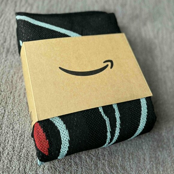 NEW SEATTLE KRAKEN Season Home Opener Opening Night WOVEN BLANKET 10.9 2025 SGA - Picture 1 of 6